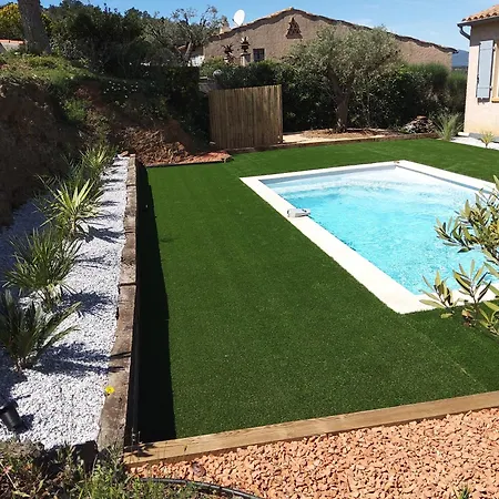 Valmer Vue Panoramique Avec Piscine