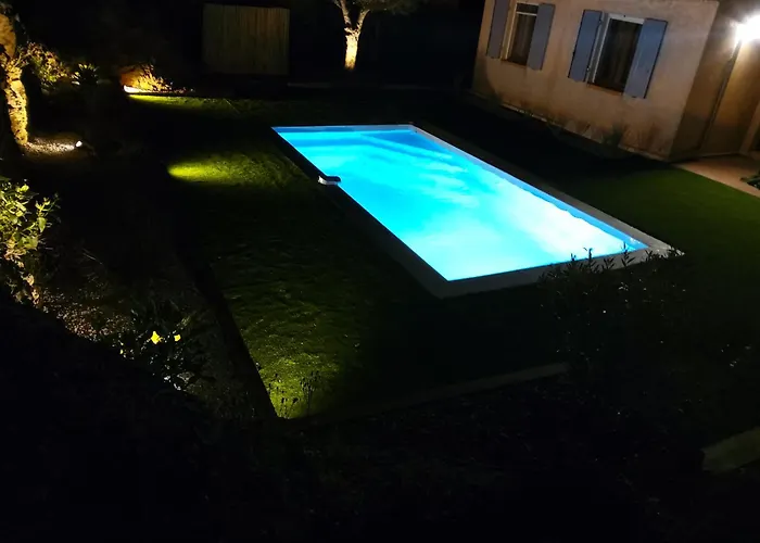 Valmer Vue Panoramique Avec Piscine